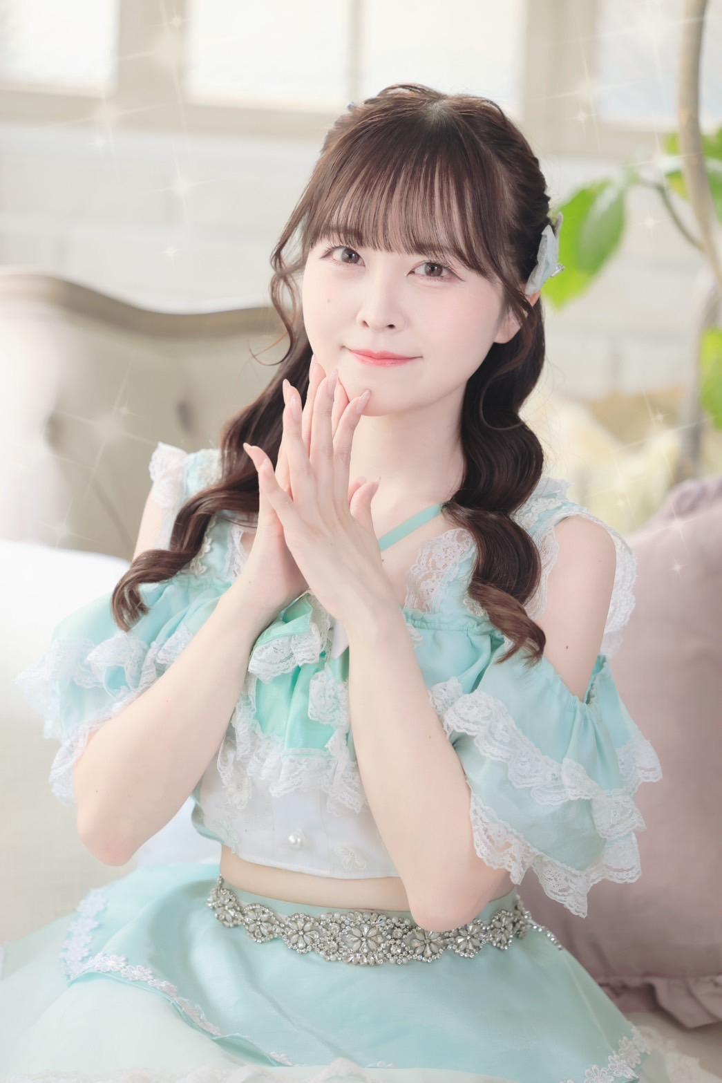 神楽彩加_アー写_20250412_web.jpg