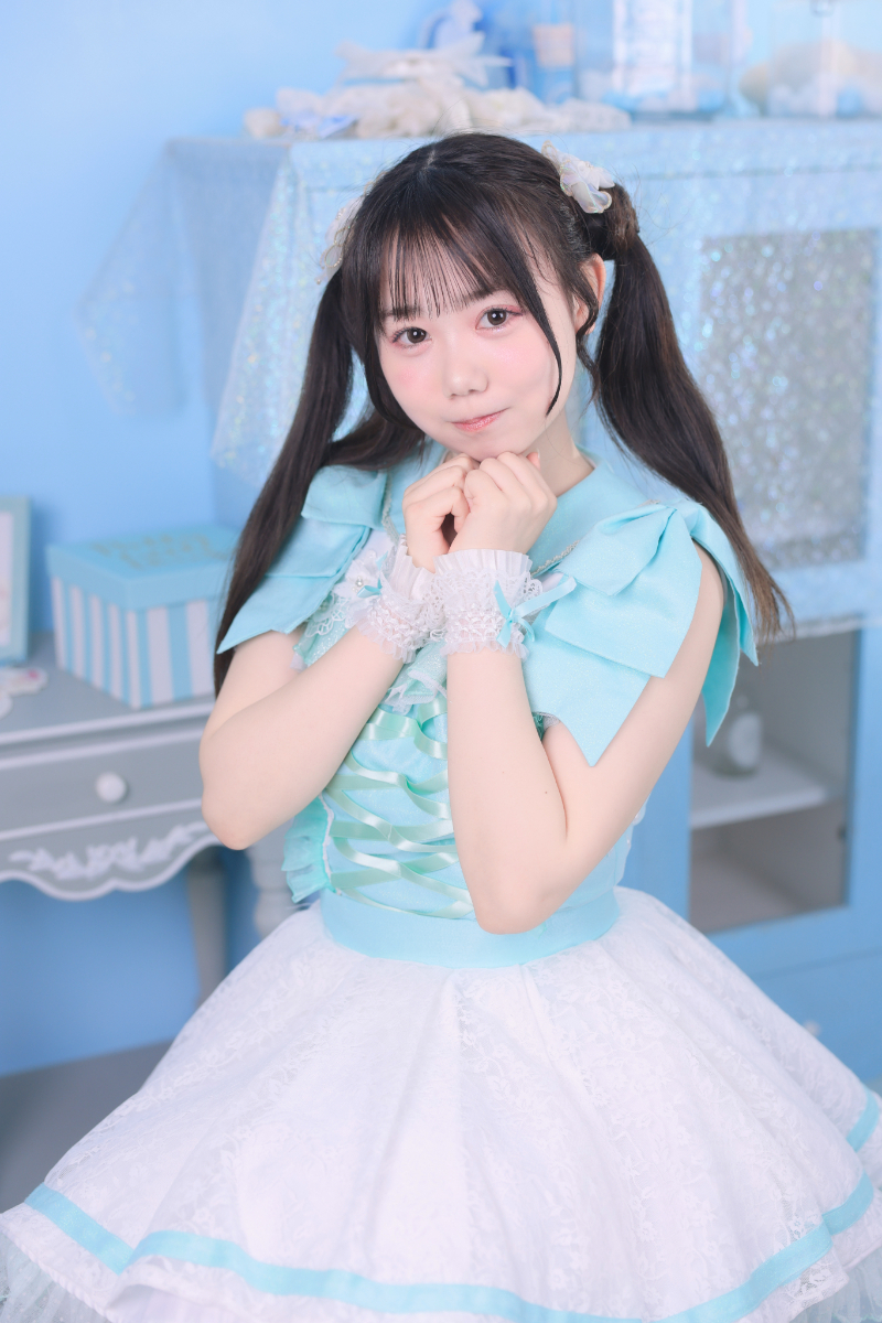Lily 雪城陽菜アー写_web.jpg