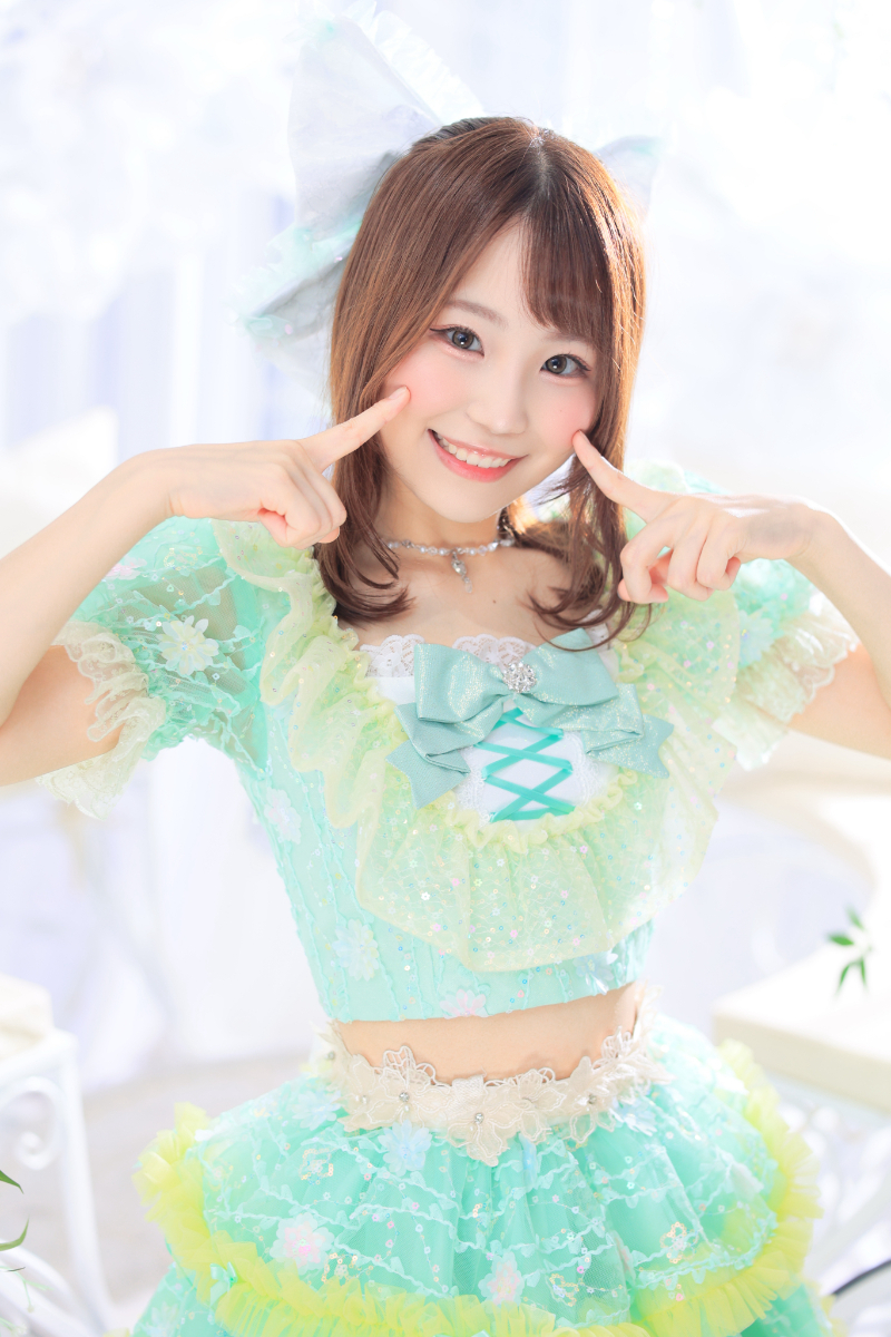 望月彩乃.jpg