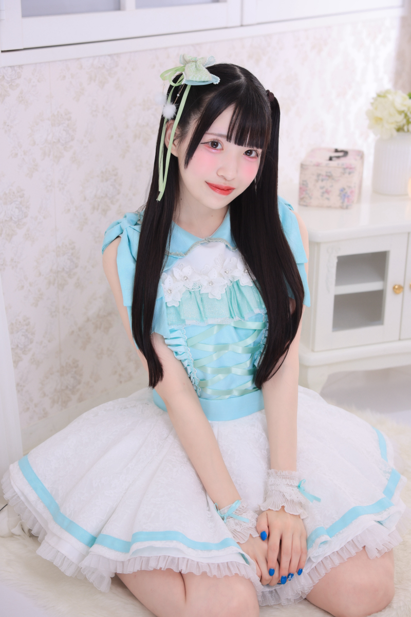 仁科もえアー写(2025.08)_web.jpg