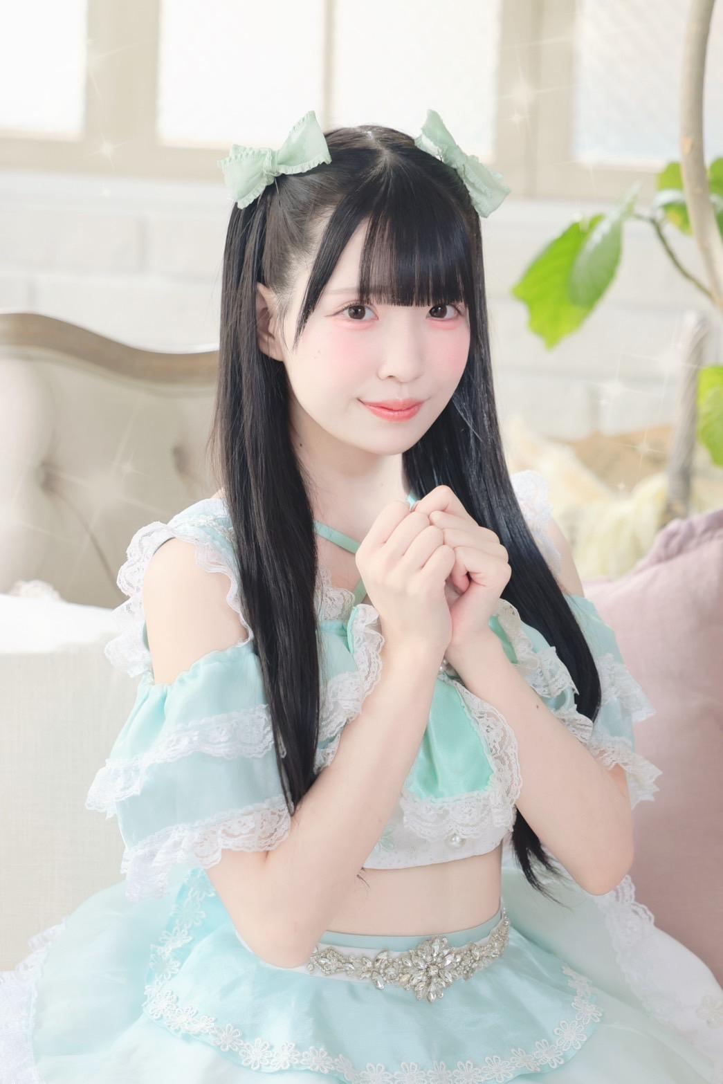 仁科もえ_アー写_20250412_web.jpg